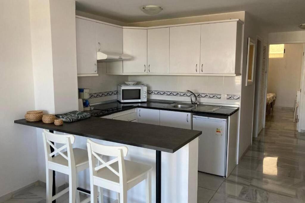Tropical Apartment - La Caleta Costa Adeje  ภายนอก รูปภาพ